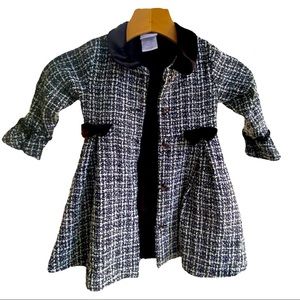 Super cute black/white houndstooth swing coat with black velvet bows and collar